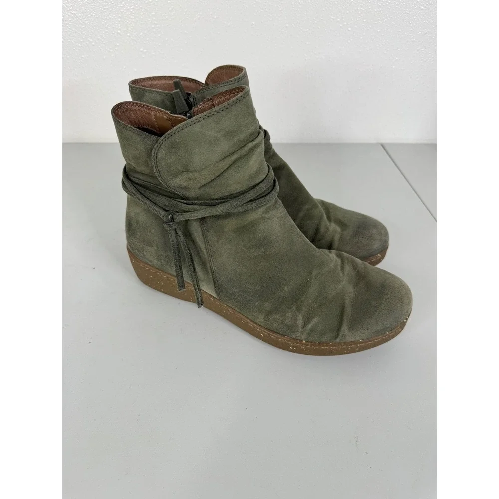 Dansko Hattie Olive Green Suede Slouchy Ankle Boots Wedge Sole Size 40